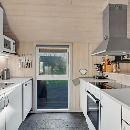 Casa de Férias Amazing In With Kitchen Tarm